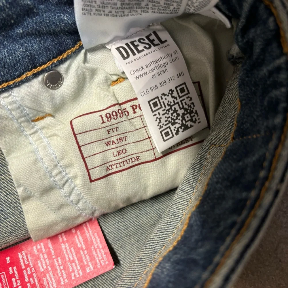 Diesel Jeans - Picture 4 of 8
